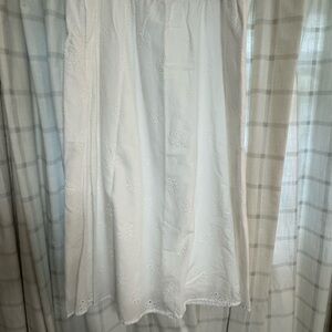 Universal Thread White Eyelet Skirt